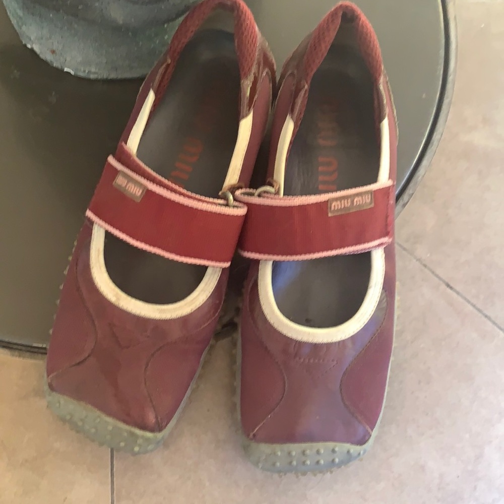 Miu Miu Vintage flats 38 1/2 or 8 1/2 Womens fun!
